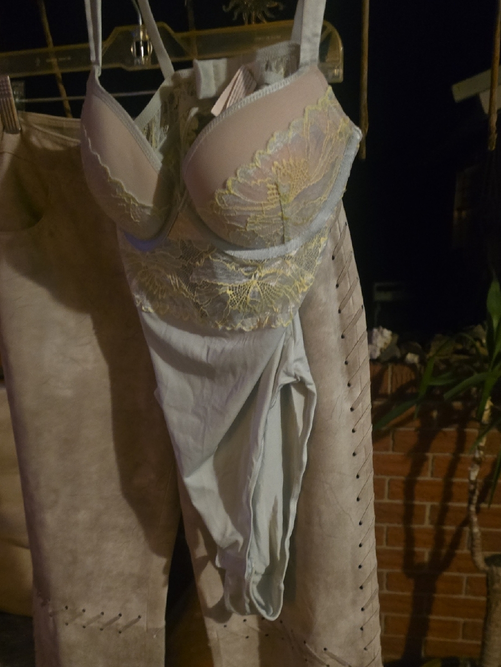 Lingerie audience size small